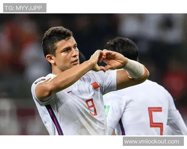 足球明星的风采有多少种魅力与传奇故事在绿茵场上闪耀着光芒