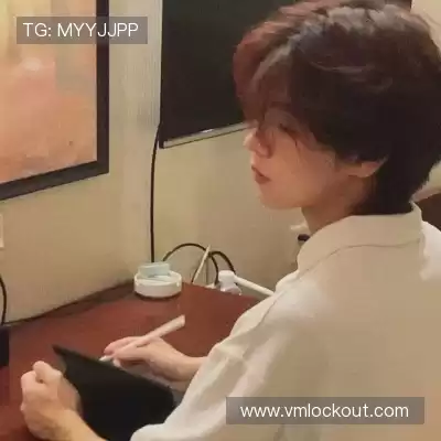 孔铃媚
